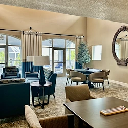 Alto Stuart, senior living community offering assisted living, memory care, and respite care in Stuart, FL, community gatthering area for socializing or activities