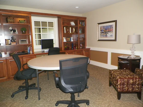 Image of Edinboro Manor (7)