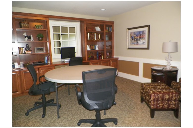 Image of Edinboro Manor (7)