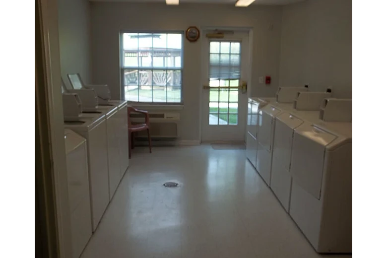 Image of Forest Ridge Manor (2)