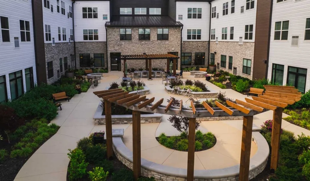Astral at Franklin, senior living community offering independent living, assisted living, and memory care in Franklin, IN, outdoor area