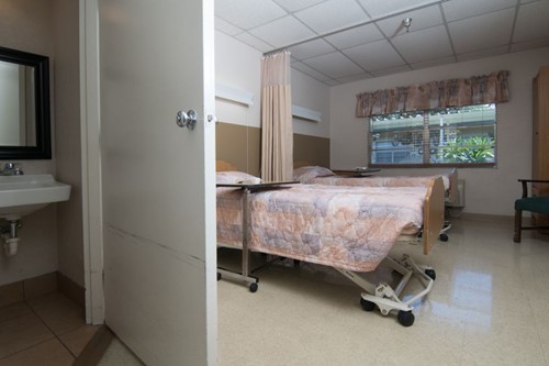 Image of Royal Oak Nursing Center (3)