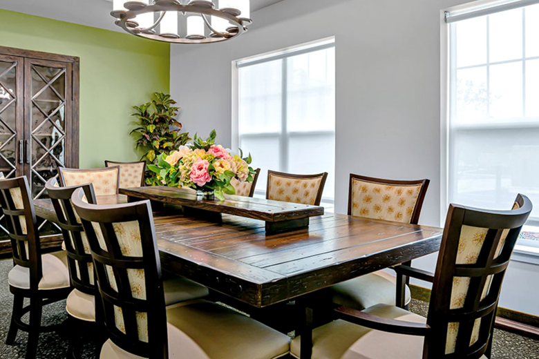 Marlton Gardens Gracious Retirement Living Hawthorn Senior Independent Living in Marlton, New Jersey private dining room