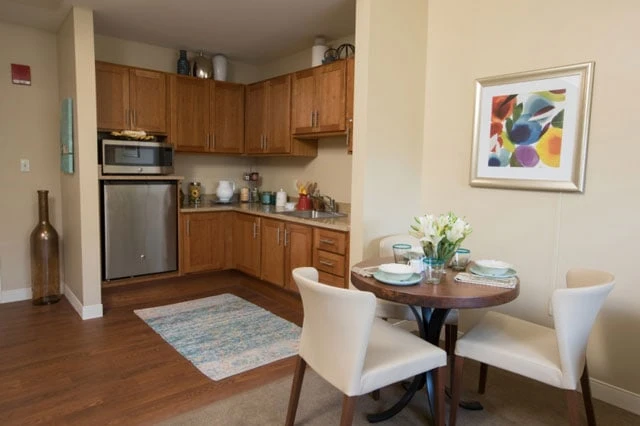 Image of CareOne at Sharon (4)