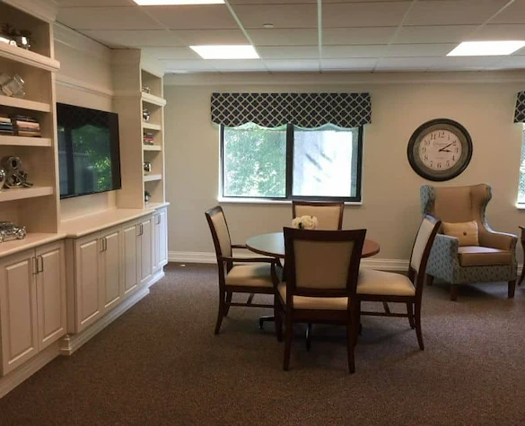 Image of Parkside Manor (4)