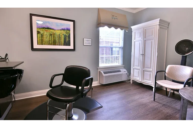 Image of Dogwood Pointe Senior Living (2)