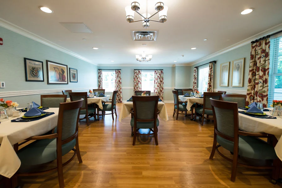 Image of Artis Senior Living of Commack (3)
