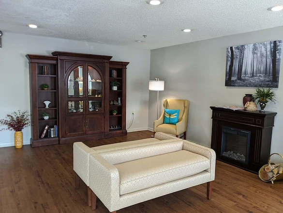 Image of Dogwood Plaza (3)