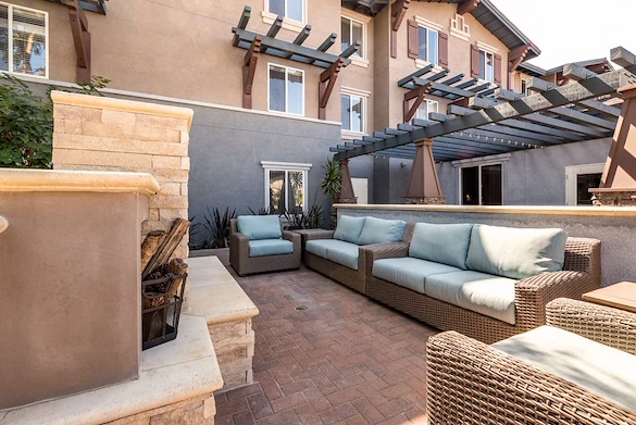 Image of The Vistas at Oxnard Senior Living (2)