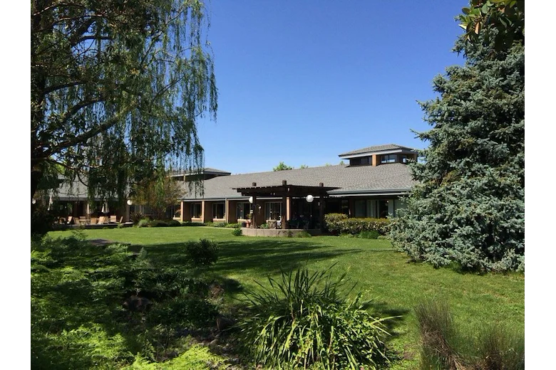 Image of Friends House (1)