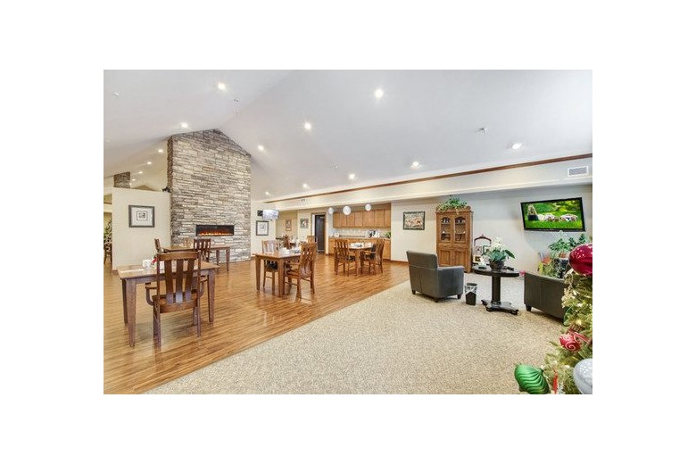 Image of Suite Living Senior Care of Vadnais Heights (3)