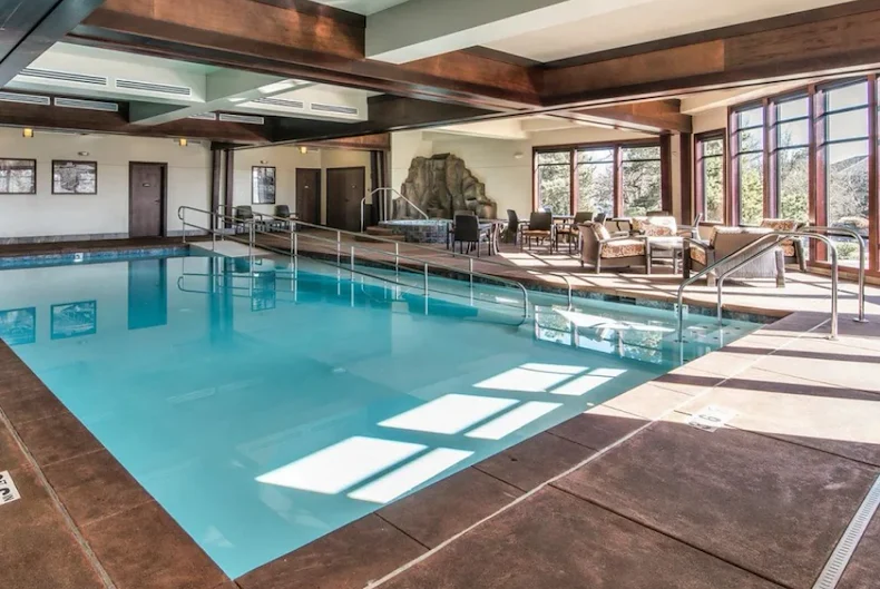 Image of The Springs at Carman Oaks (3)