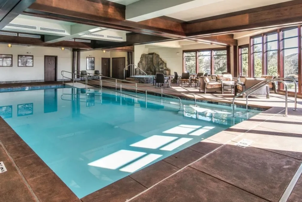 Image of The Springs at Carman Oaks (3)