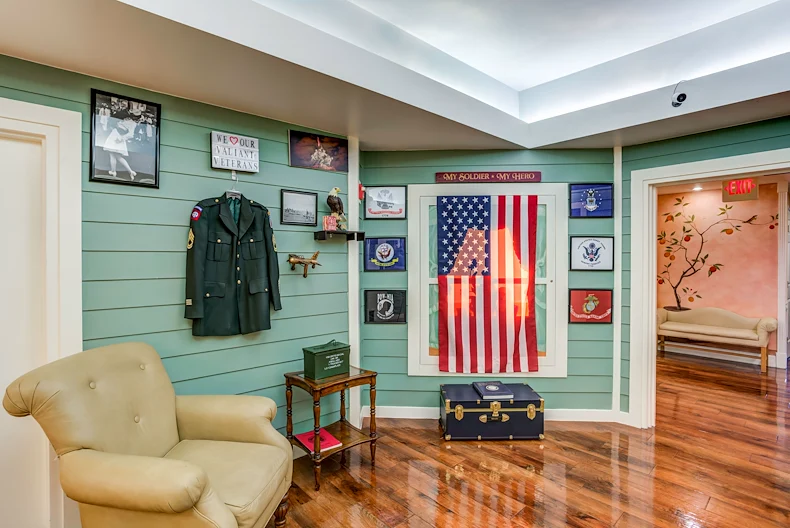 Image of Regal Palms (9)