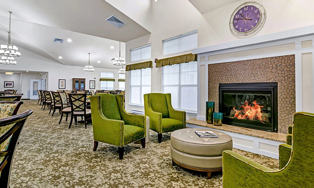Sycamore Ridge Gracious Retirement Living Hawthorn Senior Independent Living in Collierville, Tennessee living room