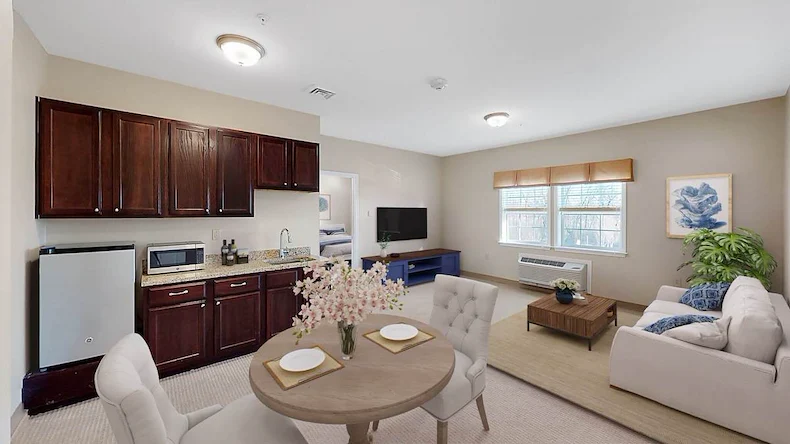 Image of The Goldton at Spring Hill (6)