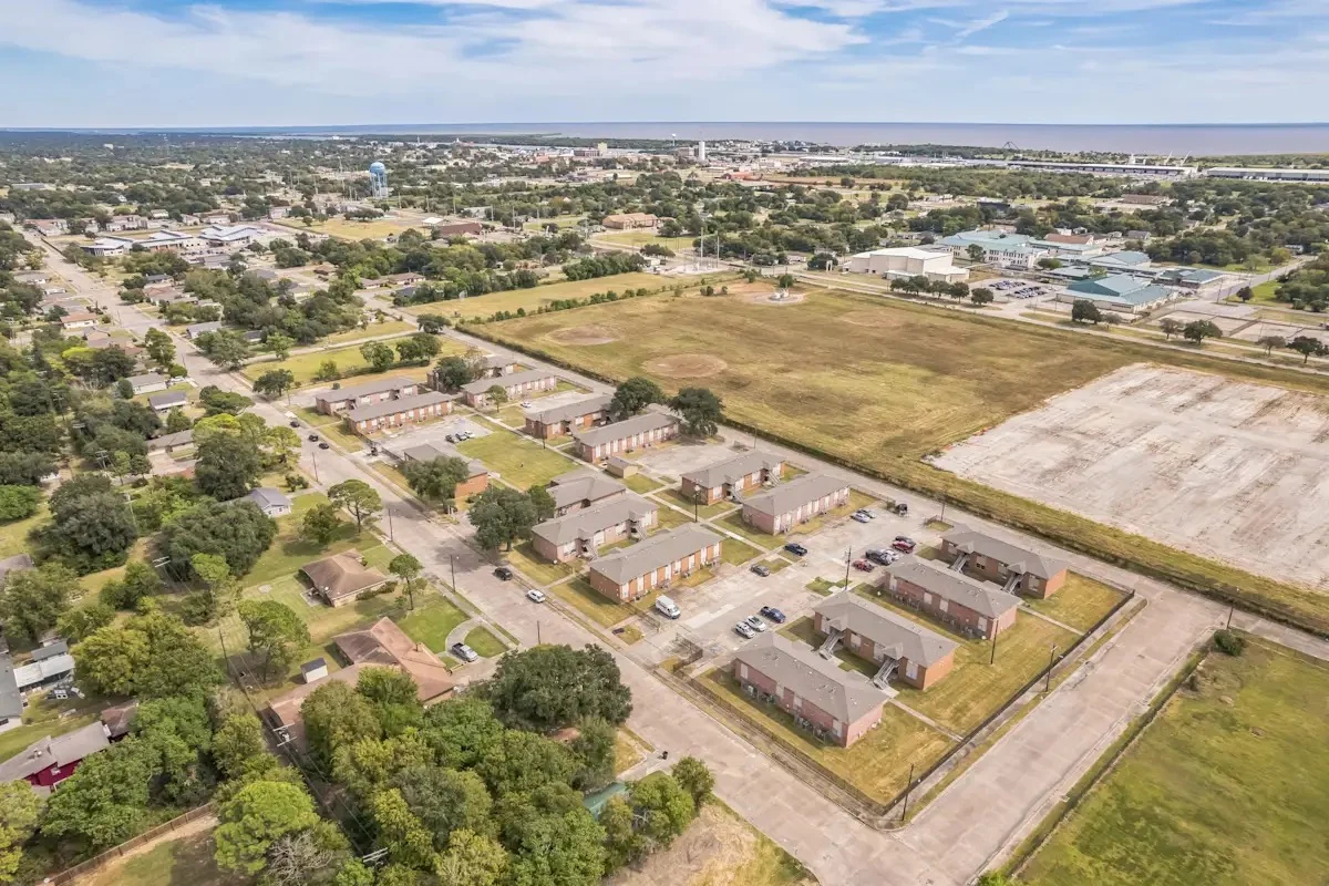 Image of Summit at Prince Hall Village Apartments (8)