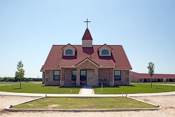 Image of Country Club Retirement Community (1)