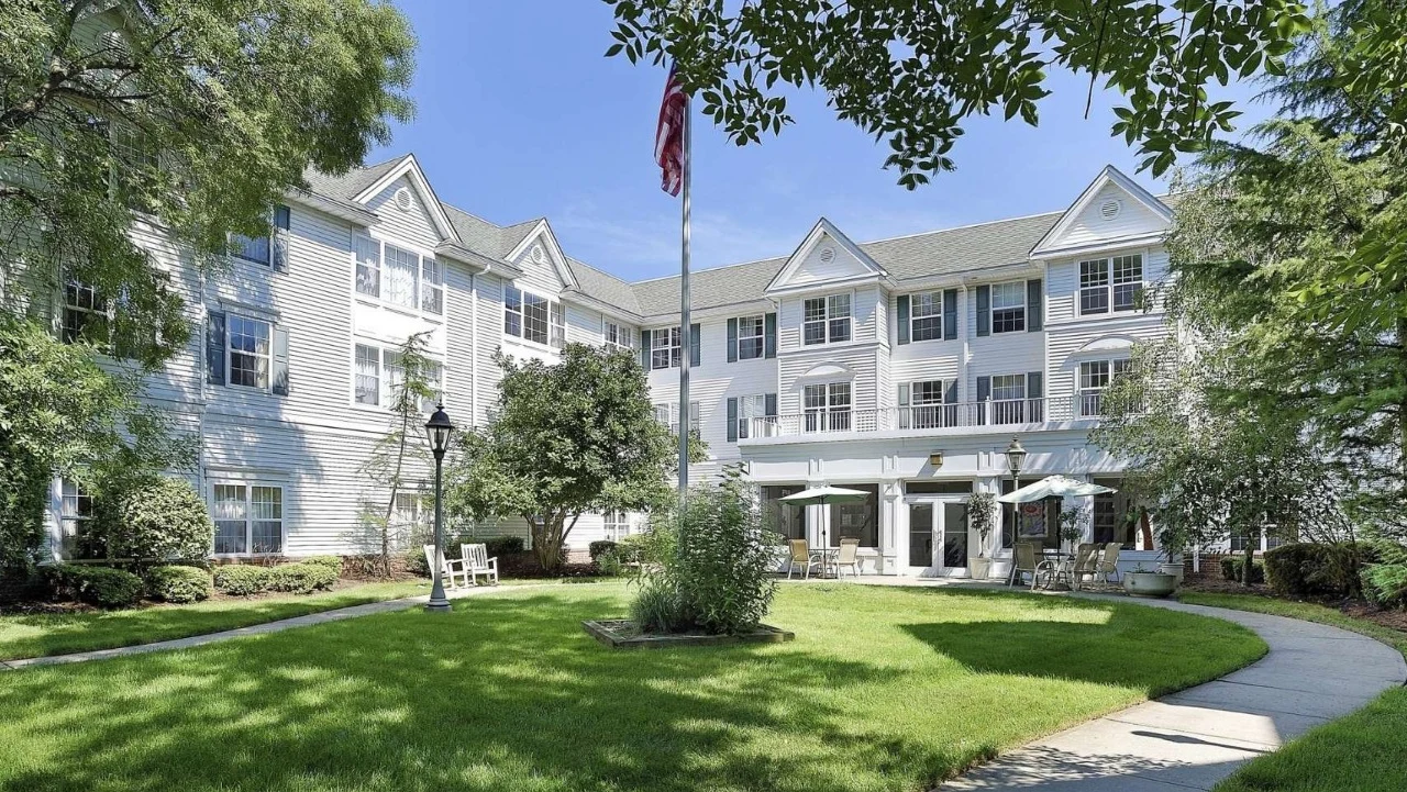 Image of Juniper Village at Paramus (2)
