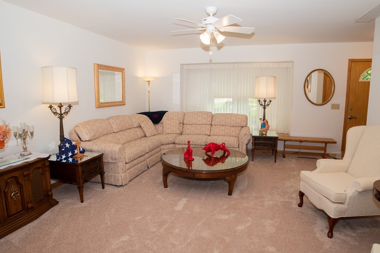 Spacious Cottage Living Room