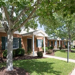 Image of Summit Square Senior Living (2)