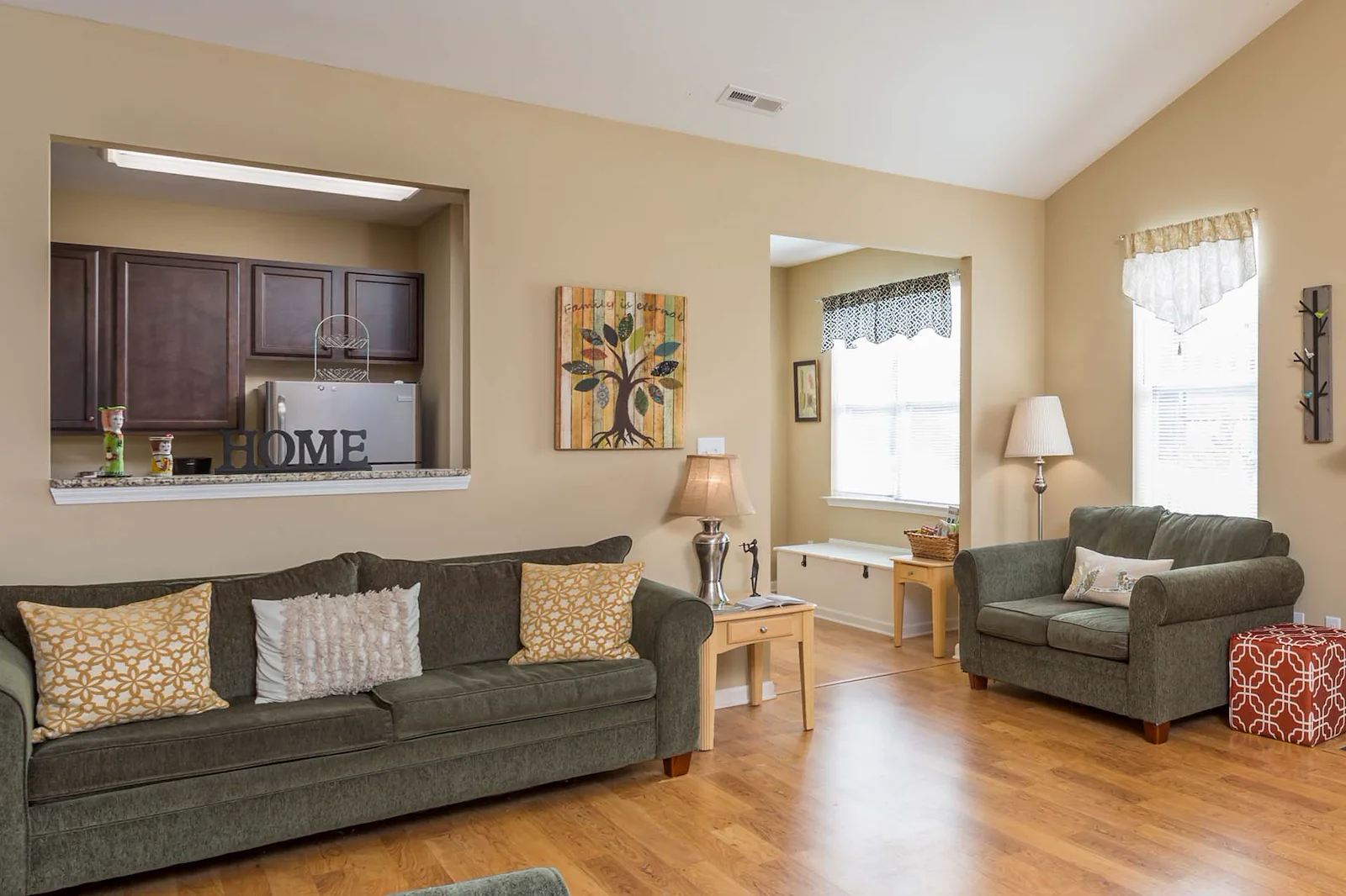 Image of Avendelle at Lazy River (6)