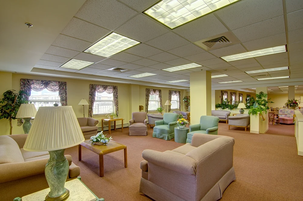 Image of Senior Suites of Ravenswood Manor (3)