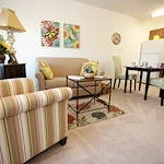 Desert Springs Gracious Retirement Living Hawthorn Senior Independent Living in Oro Valley, Arizona apartment living room