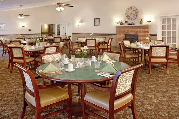 Image of Colonial Courtyard at Bedford (8)