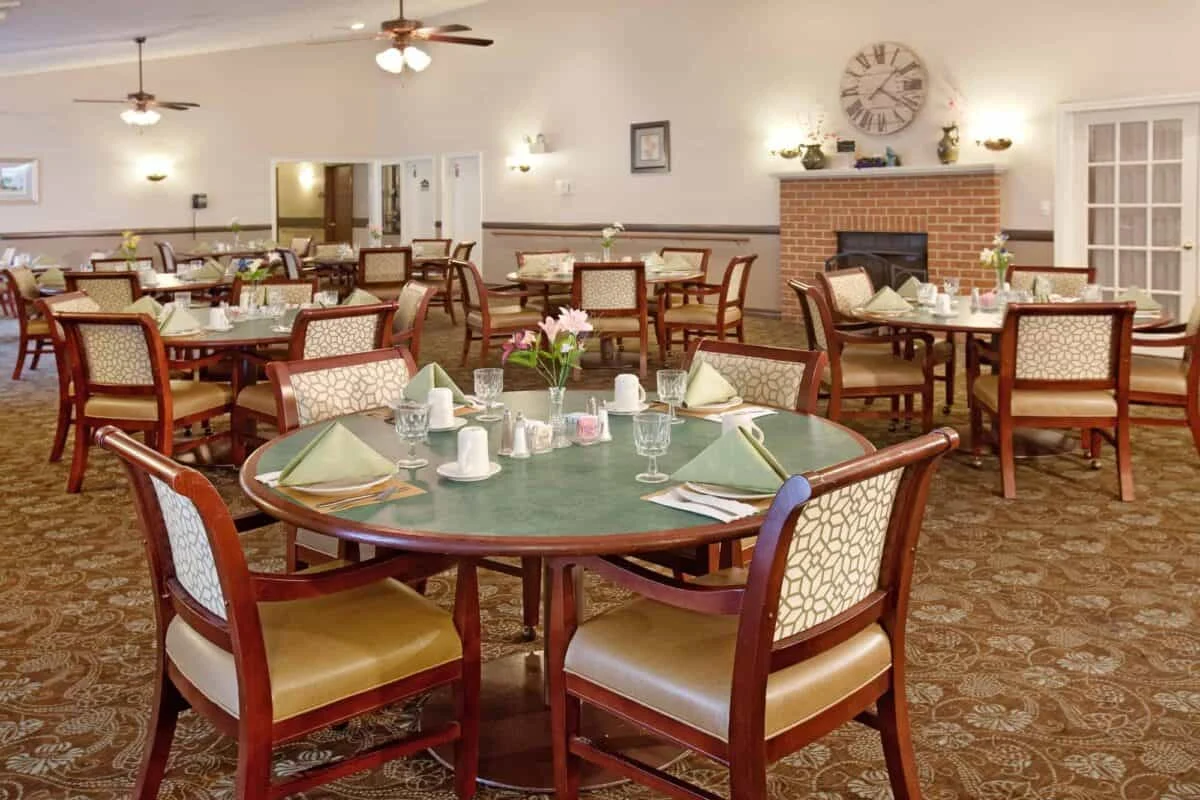 Image of Colonial Courtyard at Bedford (8)