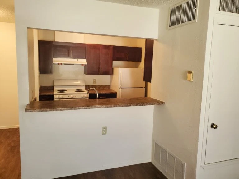 Image of Landmark Apartments (2)