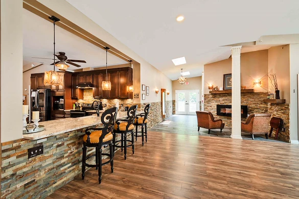 Image of Jewell Estates (4)