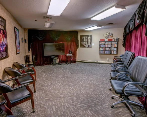 Image of Golden Pond Retirement Community (10)