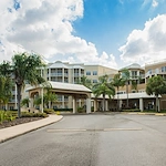 Image of Regal Palms (2)