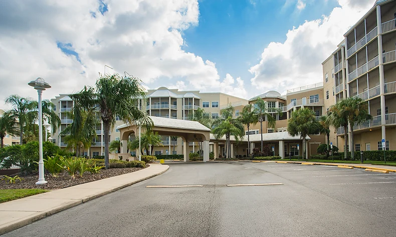 Image of Regal Palms (2)