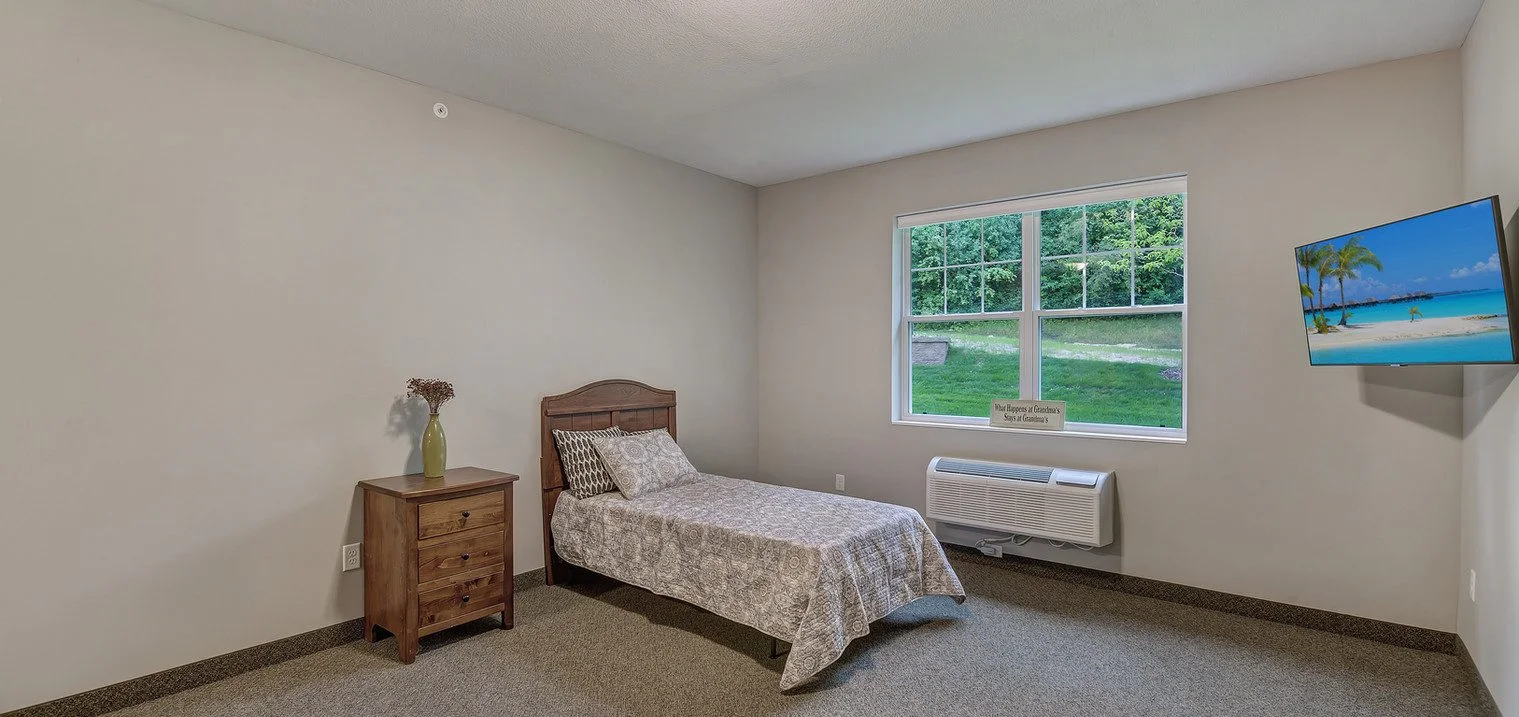 Image of Suite Living Senior Care of Crystal (8)