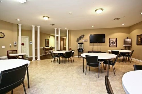 Image of Cedarhurst of Oakwood (4)