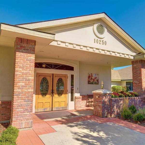 Image of Overland Court Senior Living (1)
