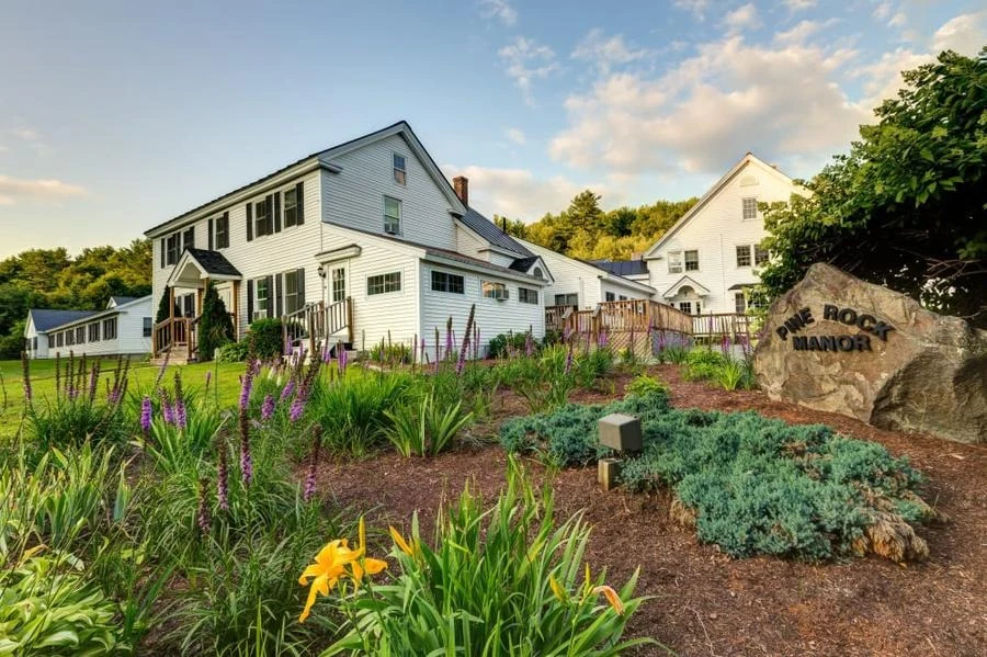 Image of Pine Rock Manor (10)
