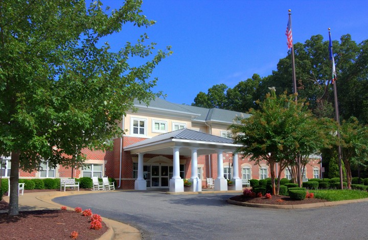 Image of Charter Senior Living of Williamsburg (1)