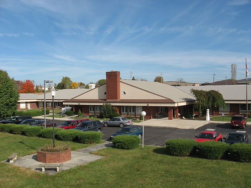 Image of Holbrook Healthcare Center (1)