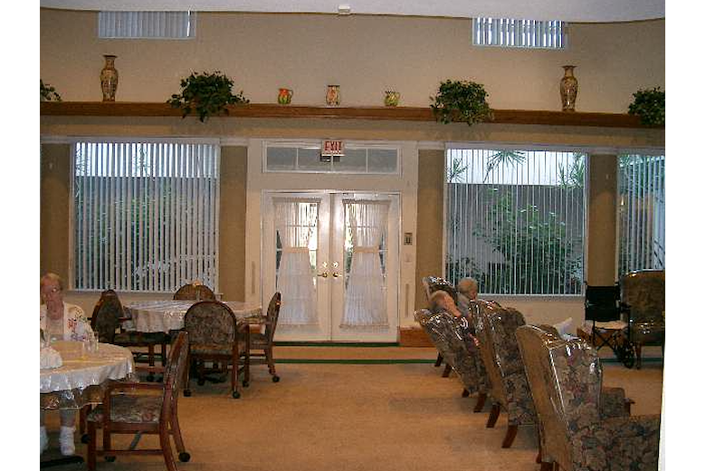 Image of Emerald Gardens (2)
