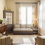 Azalea Gardens Senior Living community offering assisted living and memory care in Tallahassee, FL, common living room with refreshments