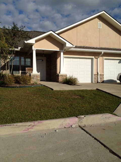 Image of The Villas of Lake Charles (9)