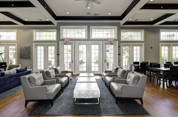 Image of Regency Crest (4)