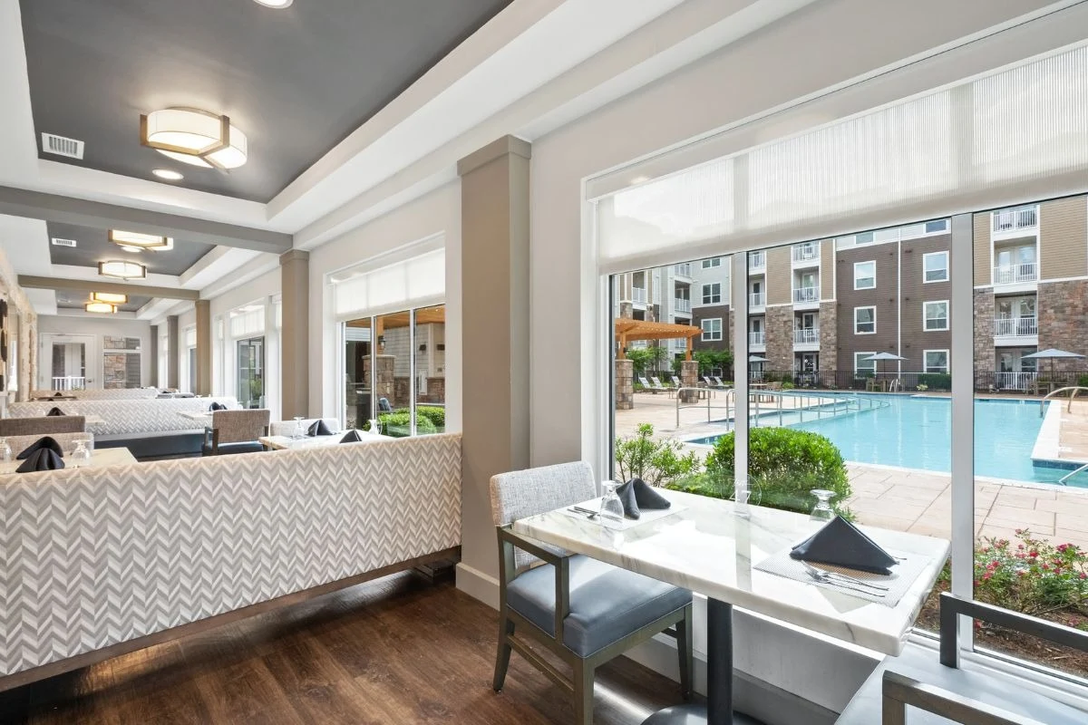 Image of Verena at Bedford Falls (6)