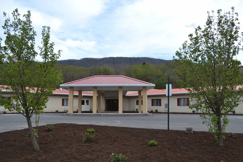 Image of Dogwood Crossing (1)