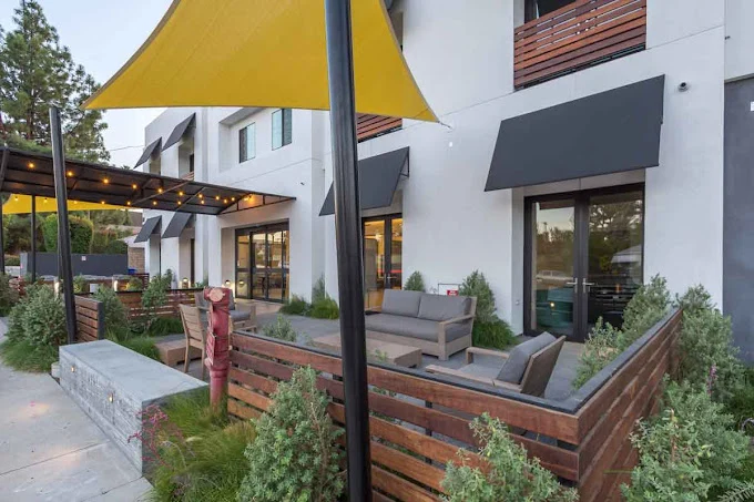 Image of AvantGarde Senior Living - Tarzana (6)