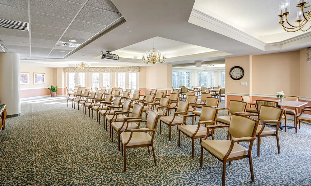 Image of Regal Palms (5)