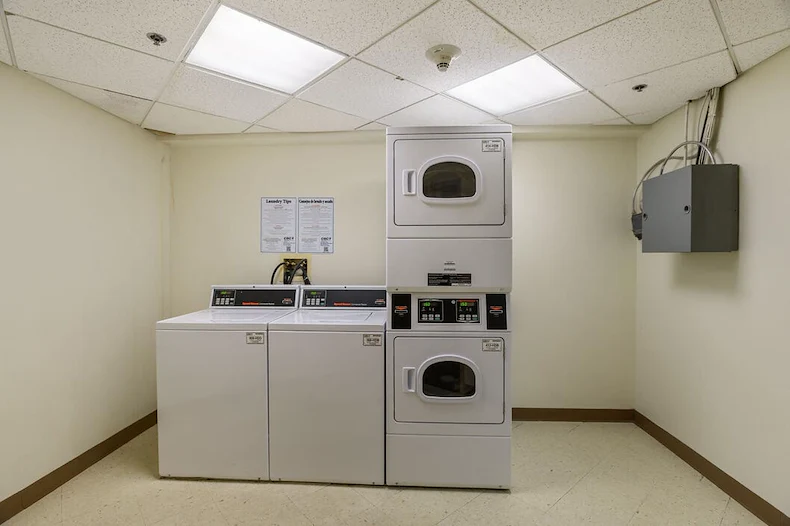 Image of Warren Place Apartments (9)